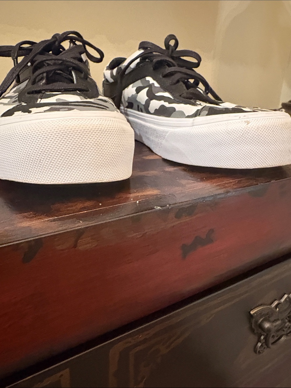 Vans Camo Black, White & Gray Low-Top Sneakers- Women’s 8.5 - Picture 9 of 10